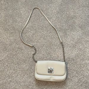 Beige purse!
